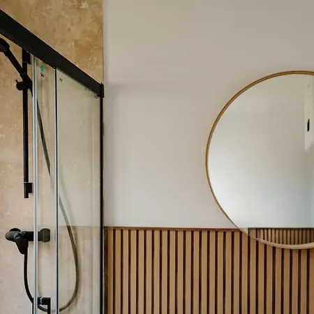 Mainstreet Designer 5 Apartmán *